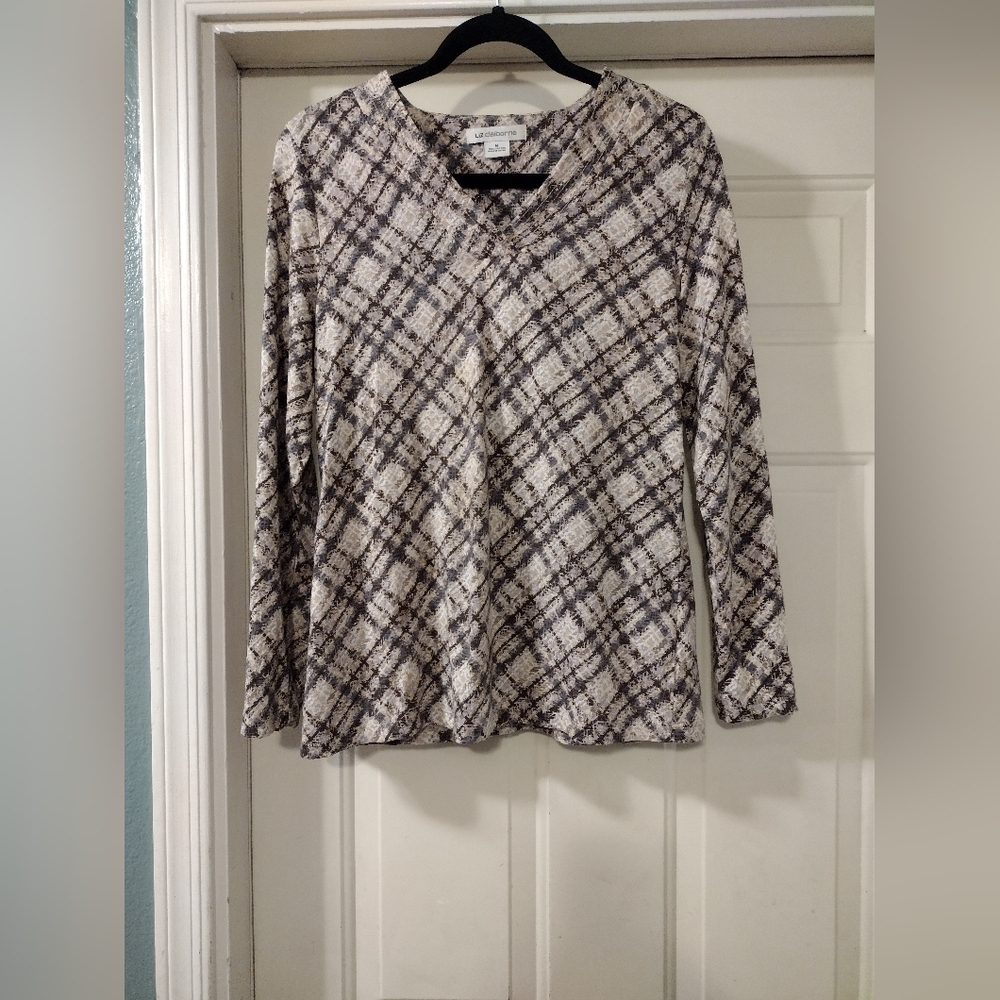 Liz Claiborne Beige/Brown Long Sleeve V-Neck Top